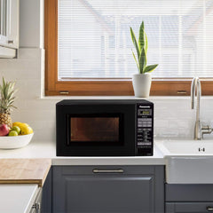 Panasonic 20 Liter Solo Microwave Oven – 800W 51 Auto Menu Auto Defrost Touch Control NN-ST266B