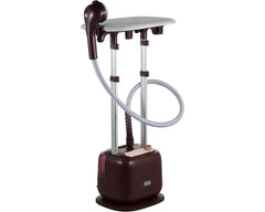 BLACK+DECKER GSTD2450-B5 garment steamer - product in use
