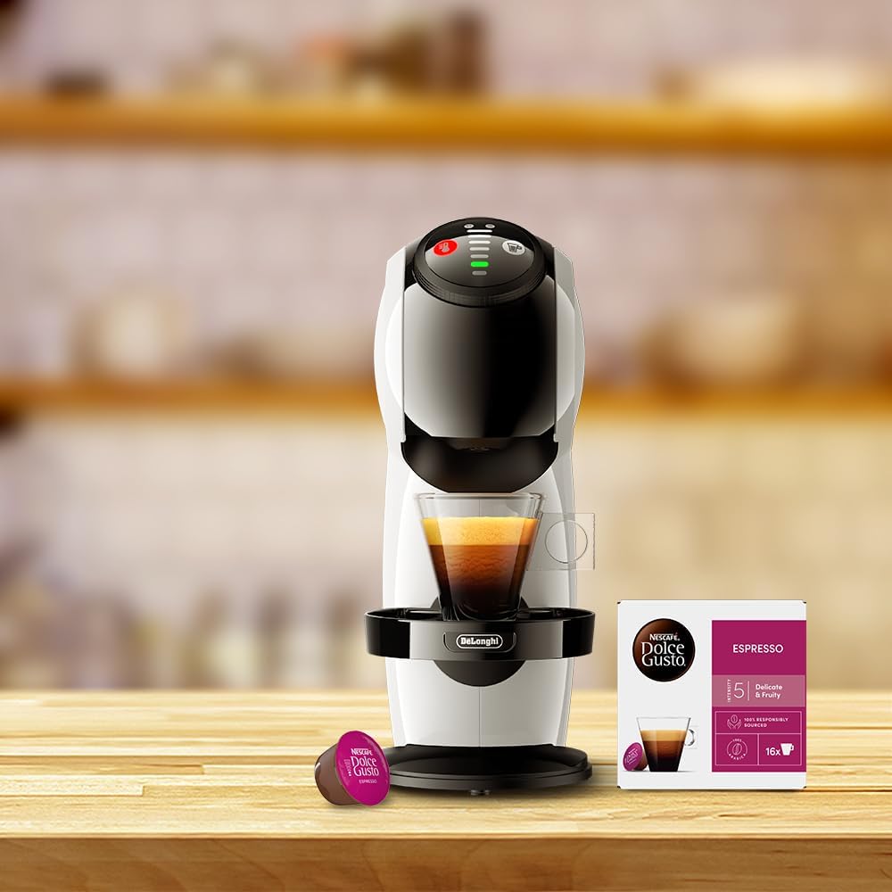 Nescafe Dolce Gusto by De'Longhi Automatic Capsule Coffee Machine GENIO S Coffee Maker with 15 Bar Pressure Ideal for Espresso, Americano, Cappuccino, Latte, Macchiato & Many More Coffee Recipes