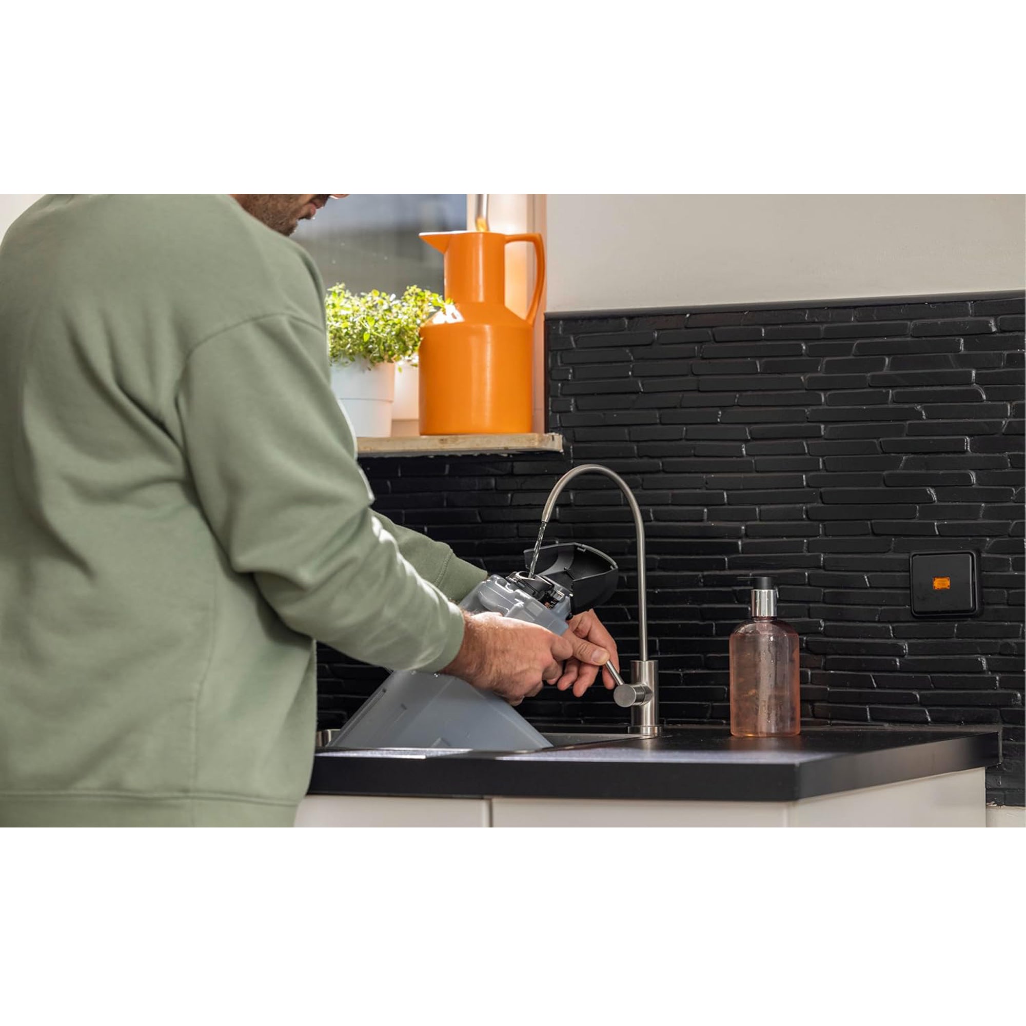Kärcher SE 4 Select 3-in-1 Carpet & Upholstery Cleaner Wet & Dry Vacuum Spray Extraction 1000W