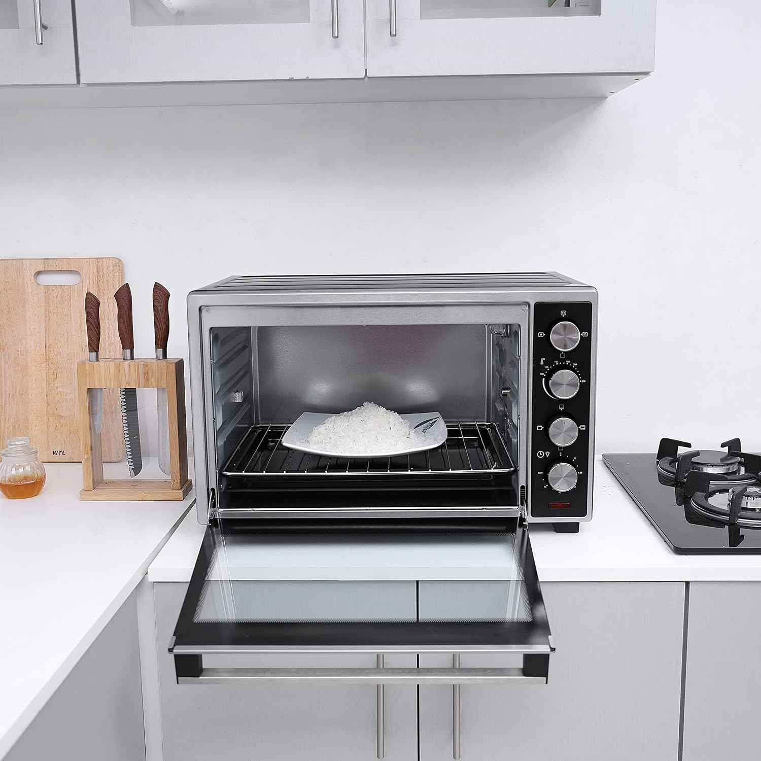 Olsenmark Electric Oven with Rotisserie, 45L - Electric Oven 2000W - 100-250 Adjustable Temperature, 60 min Timer Function - Multiple Cooking Functions & Grill