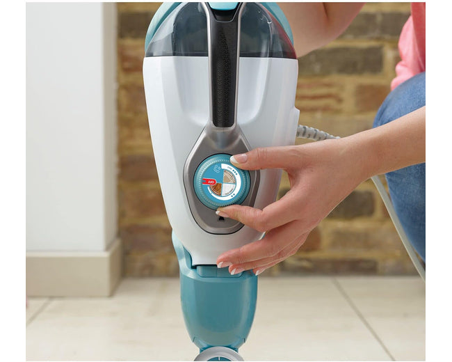 BLACK+DECKER BHSM1610DSM 2-in-1 steam mop - feature detail