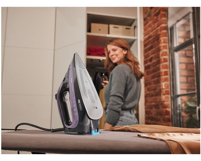 Braun TexStyle 9 SI9661VI steam iron - alternate angle